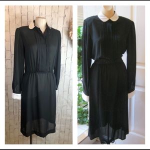 VTG Ms Chause black front pleated sheer collar